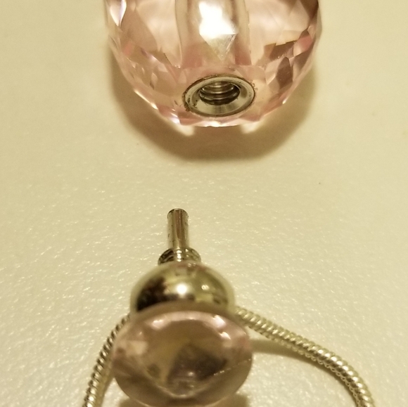 Pendant Crystal perfume holder . - Picture 7 of 8